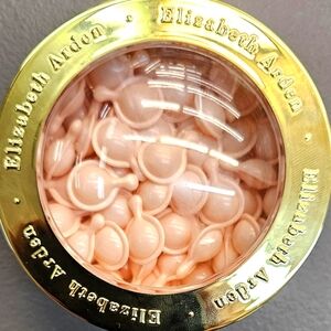 Elizabeth Arden Complex time capsules